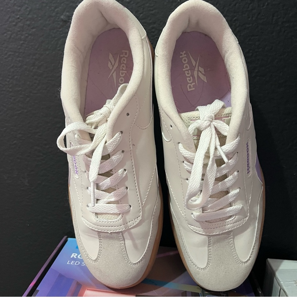 Reebok Forte Lounger White Pink Athletic Lace
Up Sneaker Kids 6